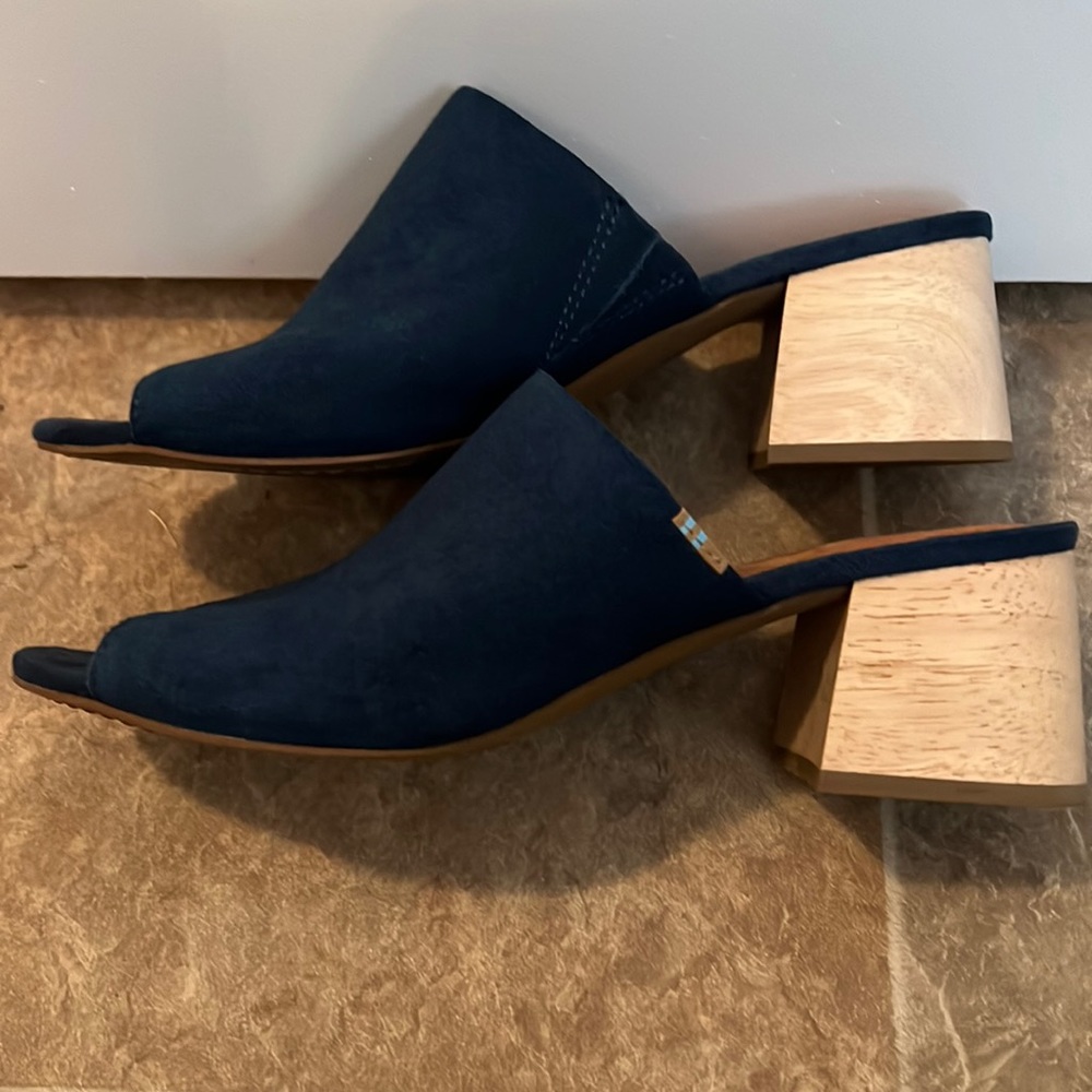 Tom’s Sandals